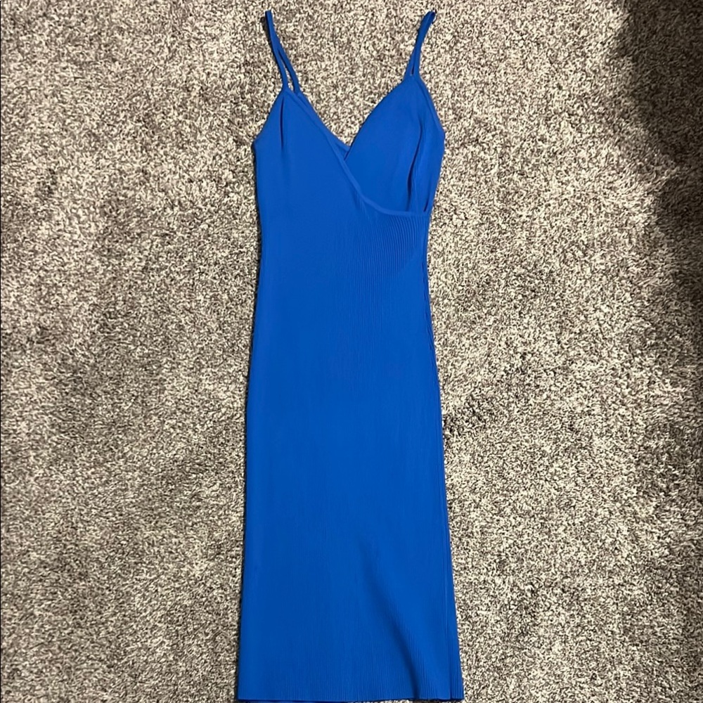 Elegant Blue Midi Dress